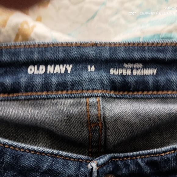 Old Navy Dark Blue Rockstar Jeans - Picture 11 of 16